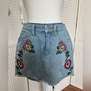 Dance&Marvel Mini Floral Embroidery Denim Skirt. Size small.